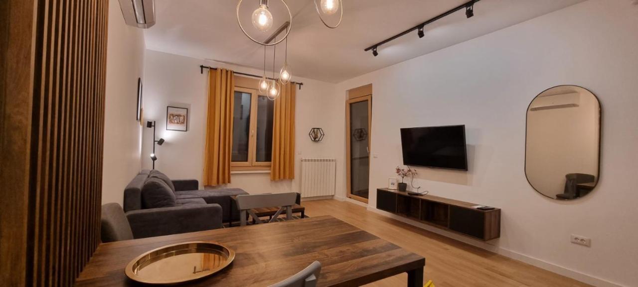 New Luxury Near St Sava Temple With Garage *